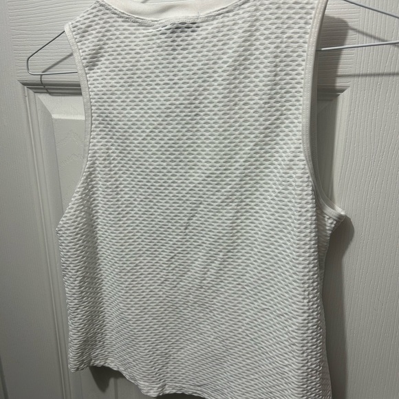 KORAL Muscle Nets Tank Top - Picture 6 of 8